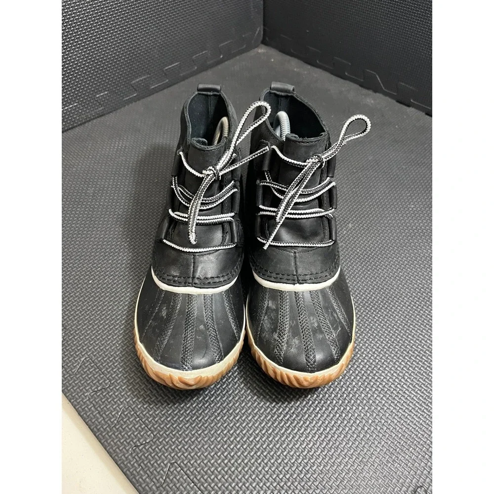 Sorel Out N About Rain Boot Womens 9 Black Waterproof Duck Boot NL2133-011